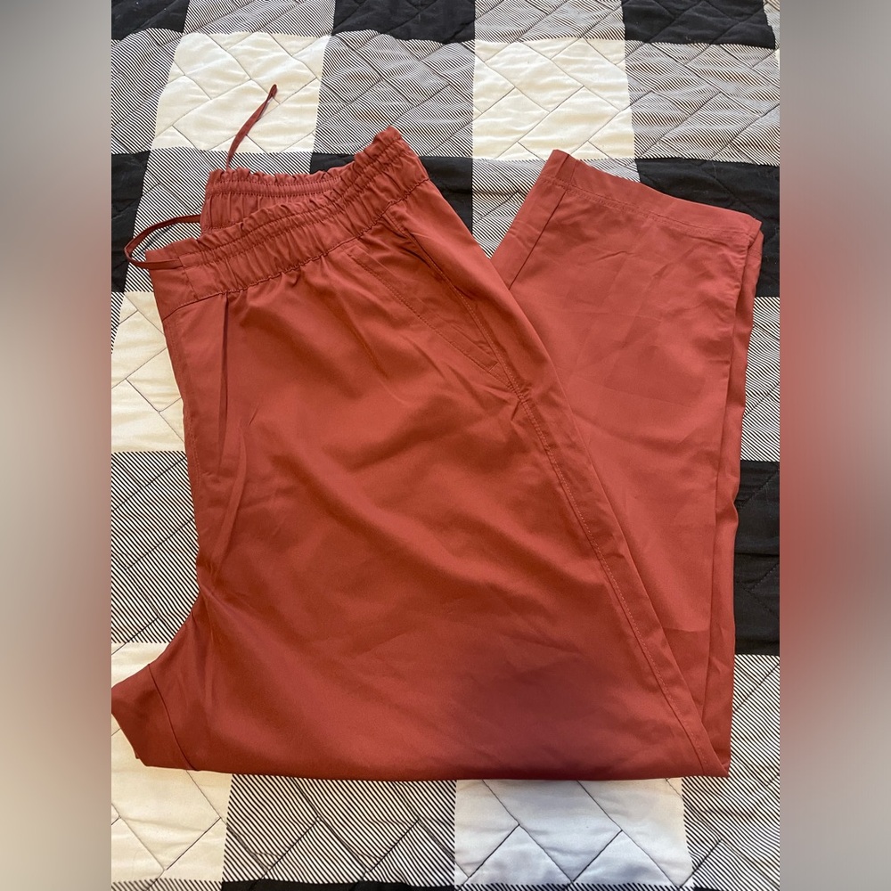 Old navy active pants. Size xl never worn